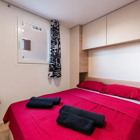 Mobile House Seashell Kemping