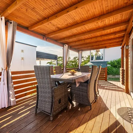 Mobile House Seashell Kemping Pakoštane